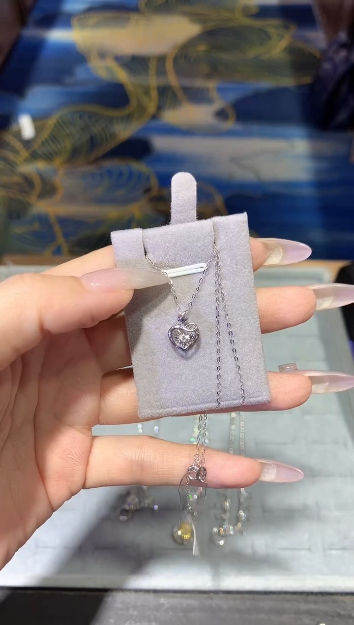 【闪购商品】钻石项链18K金镶嵌钻石项链YT016