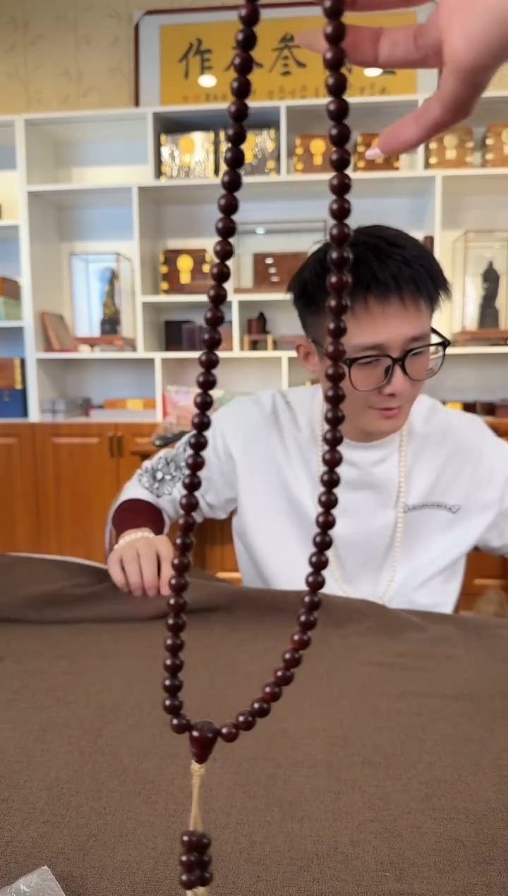 檀香紫檀（小叶紫檀）卡8 圆珠长串