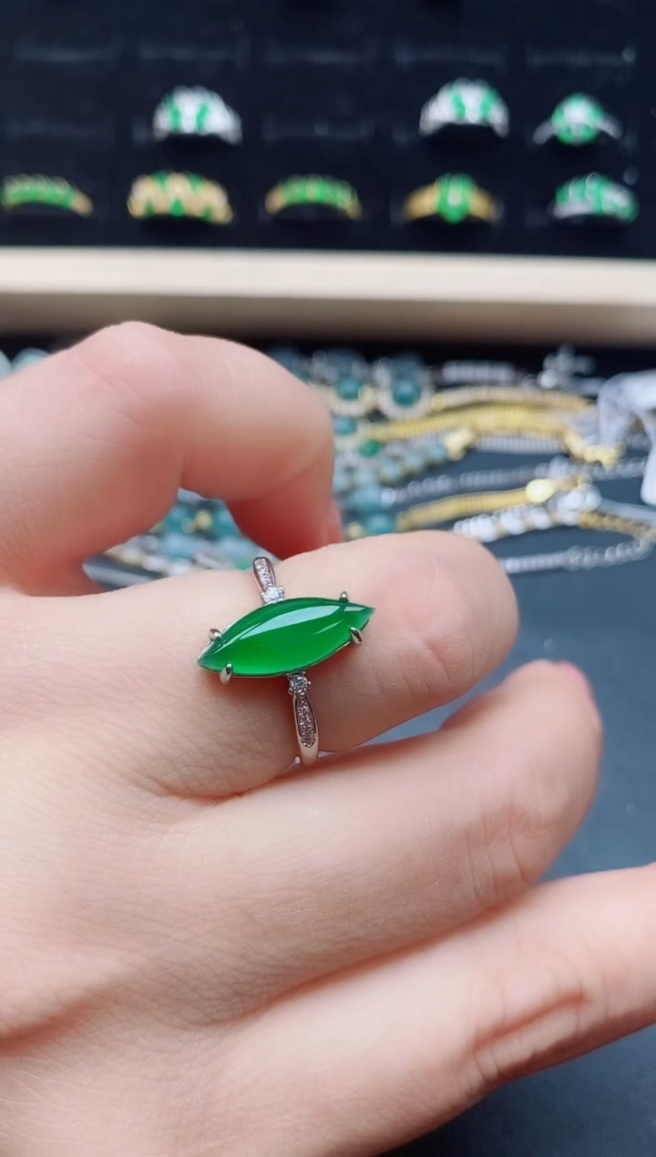 【闪购商品】翡翠戒指银S925镶嵌21321