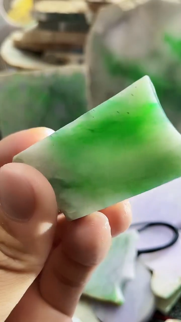 裸石翡翠天然A货翡翠板料