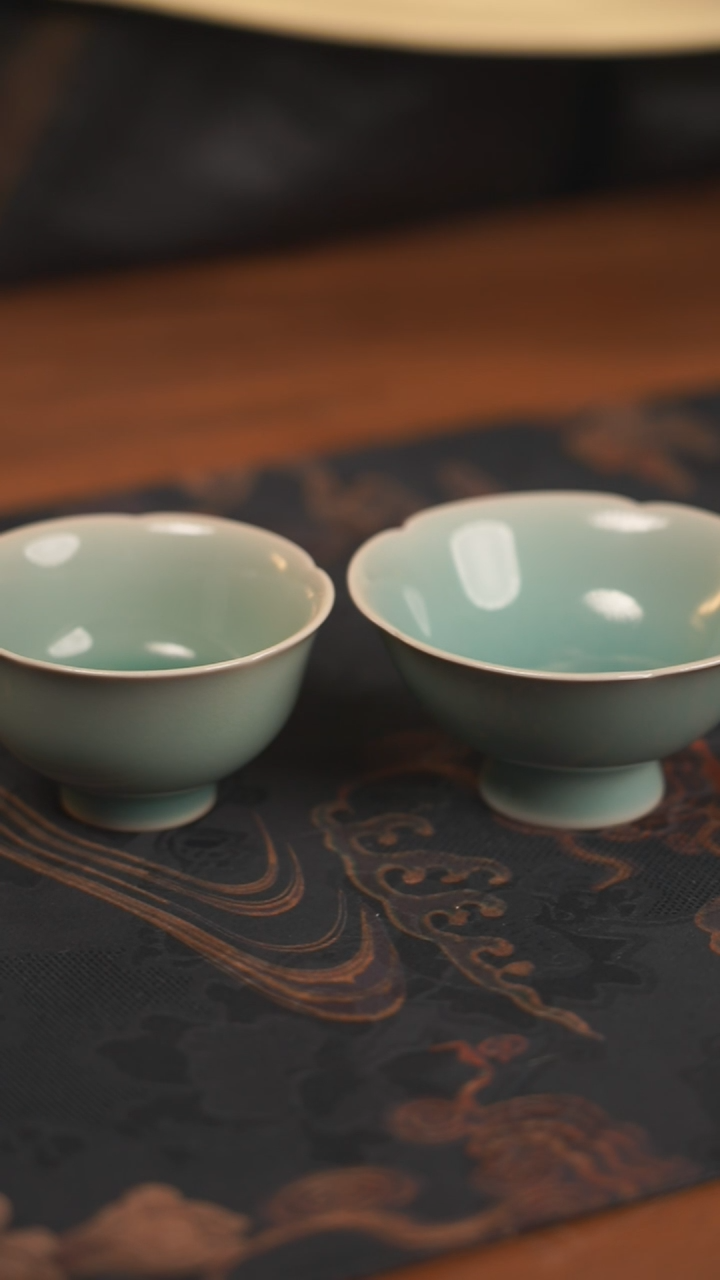 粉青花口盏杯一大一小两只装