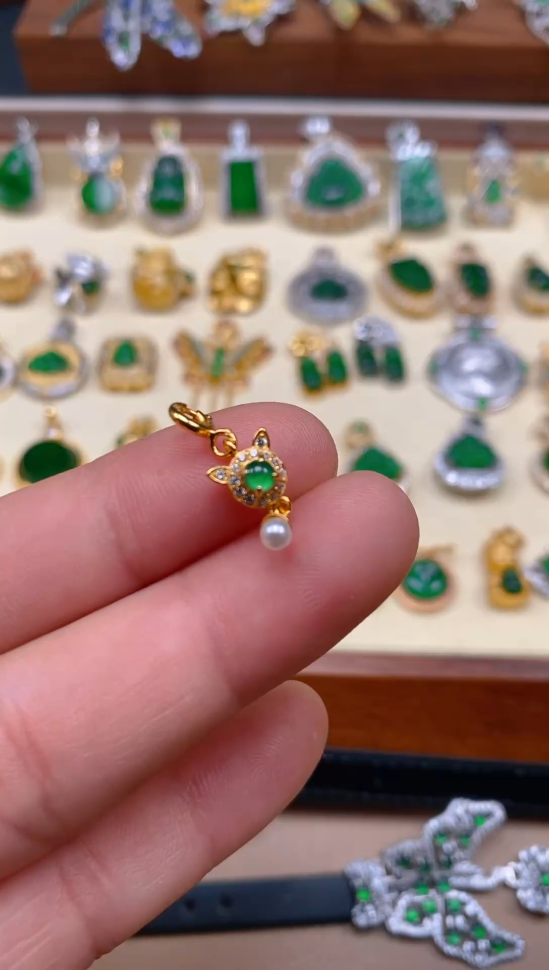 【闪购商品】翡翠吊坠(不含链)银S925镶嵌猫猫万能扣