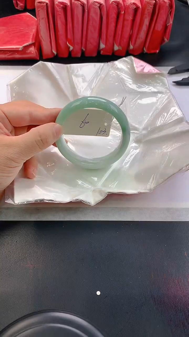 未镶嵌手镯翡翠103
