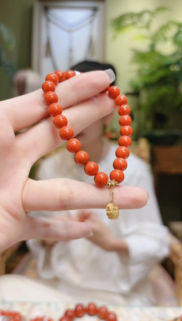 【闪购商品】南红玛瑙手串18K金镶嵌如意锁南红手串