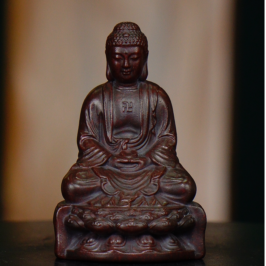 宜兴紫砂 紫 如来带底座