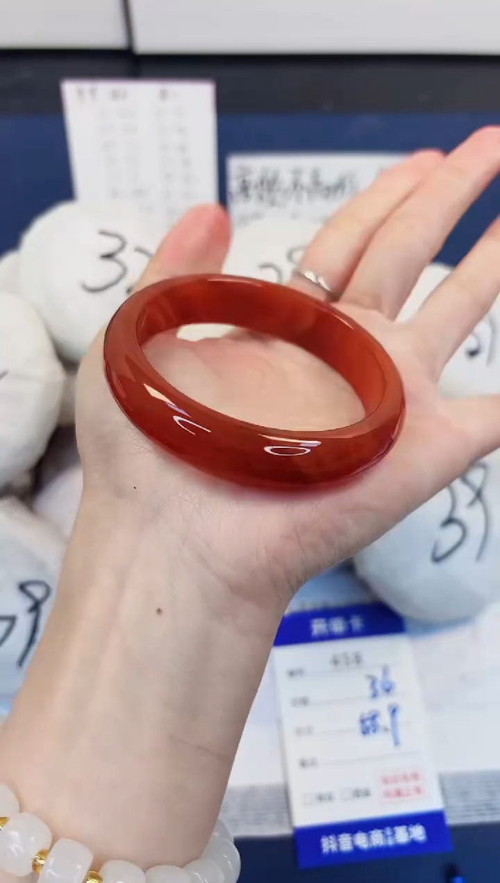 【闪购商品】石英质玉手镯未镶嵌458-玛瑙-圈口58