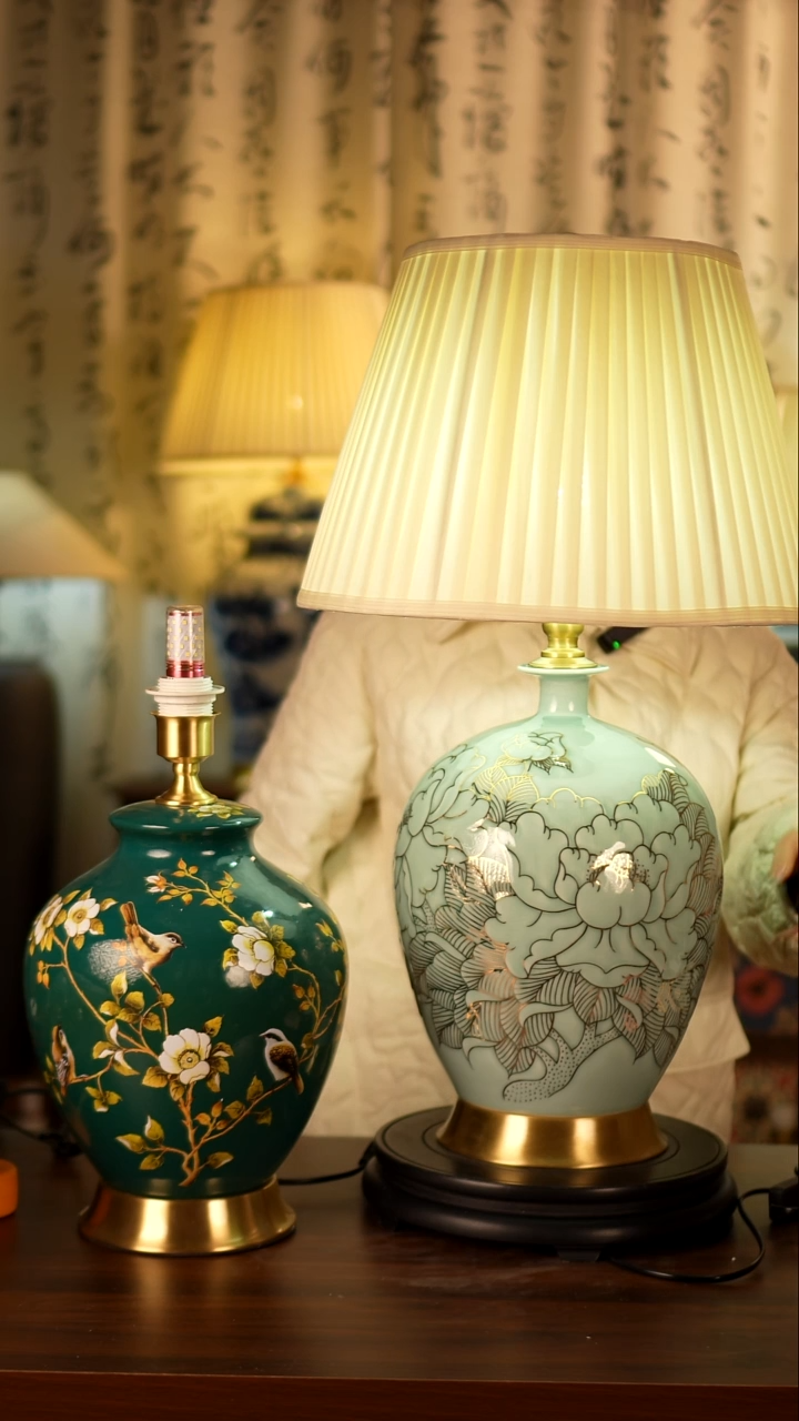 圆形款陶瓷台灯各2个就是4个