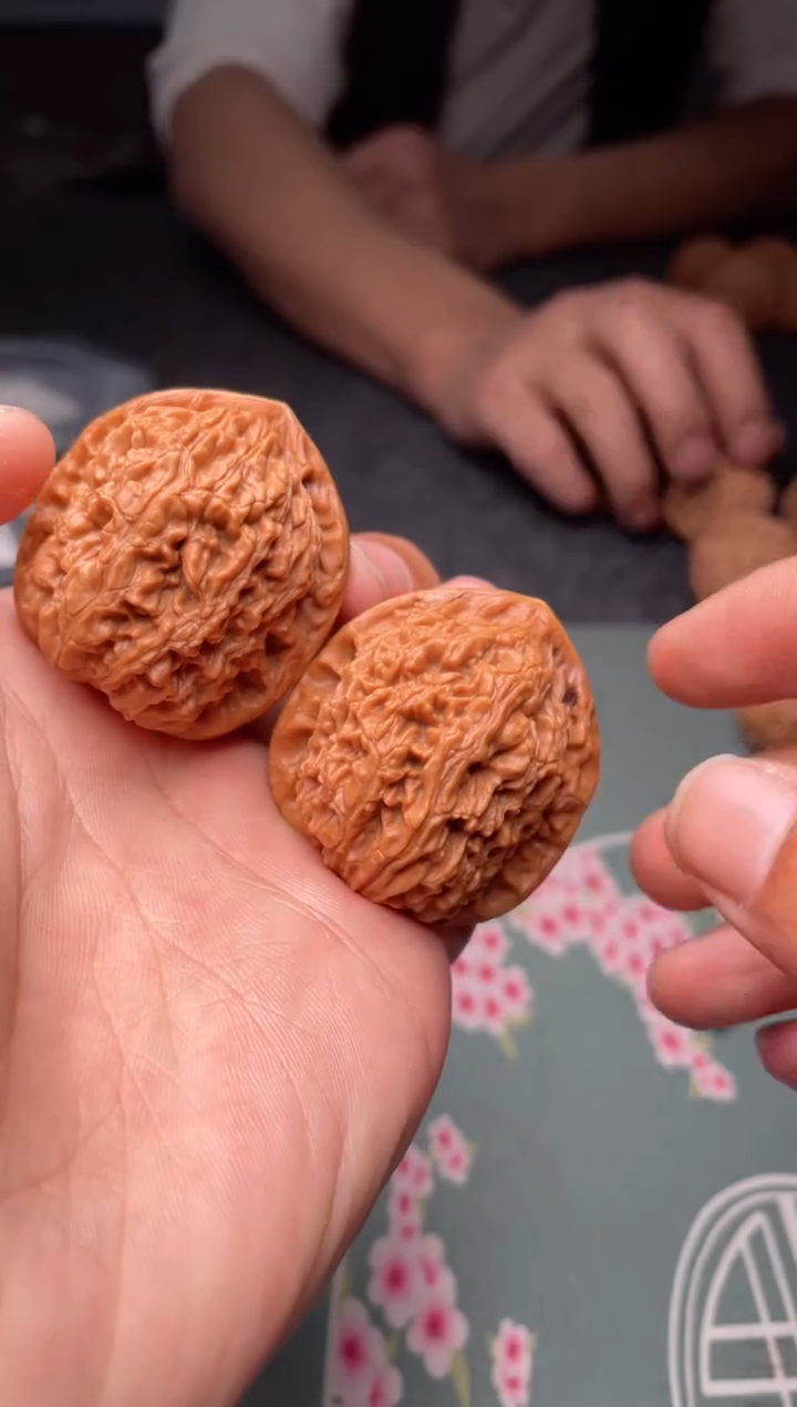 把件文玩核桃a284  水龙纹  38尺