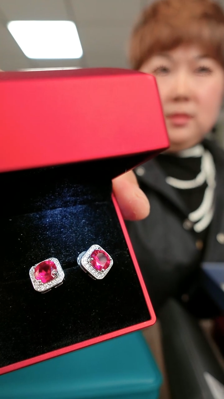 无合金红bao 耳钉              