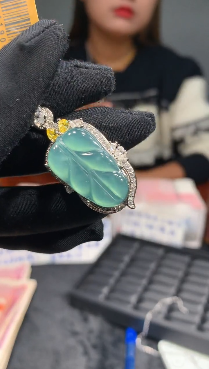 【闪购商品】定制翡翠未镶嵌17定制翡翠-多样性发货（发其一）