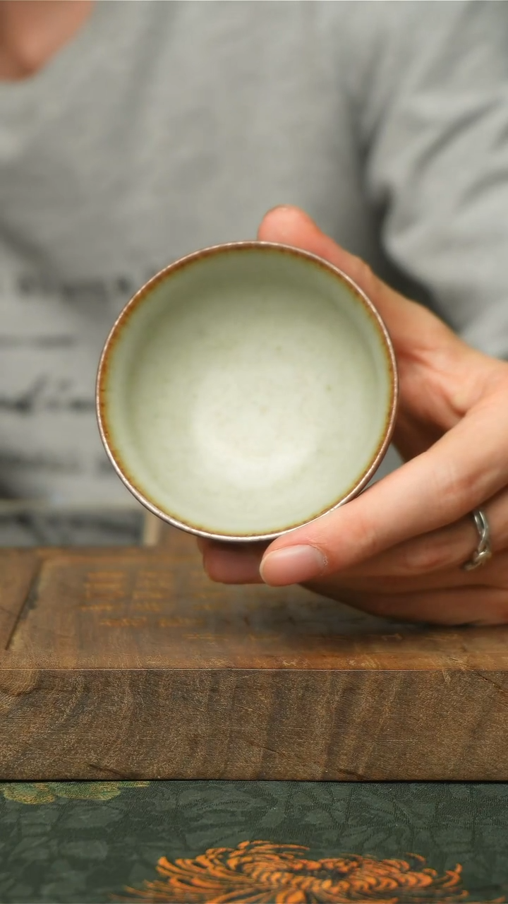 八和手工景德镇宽蓝杯