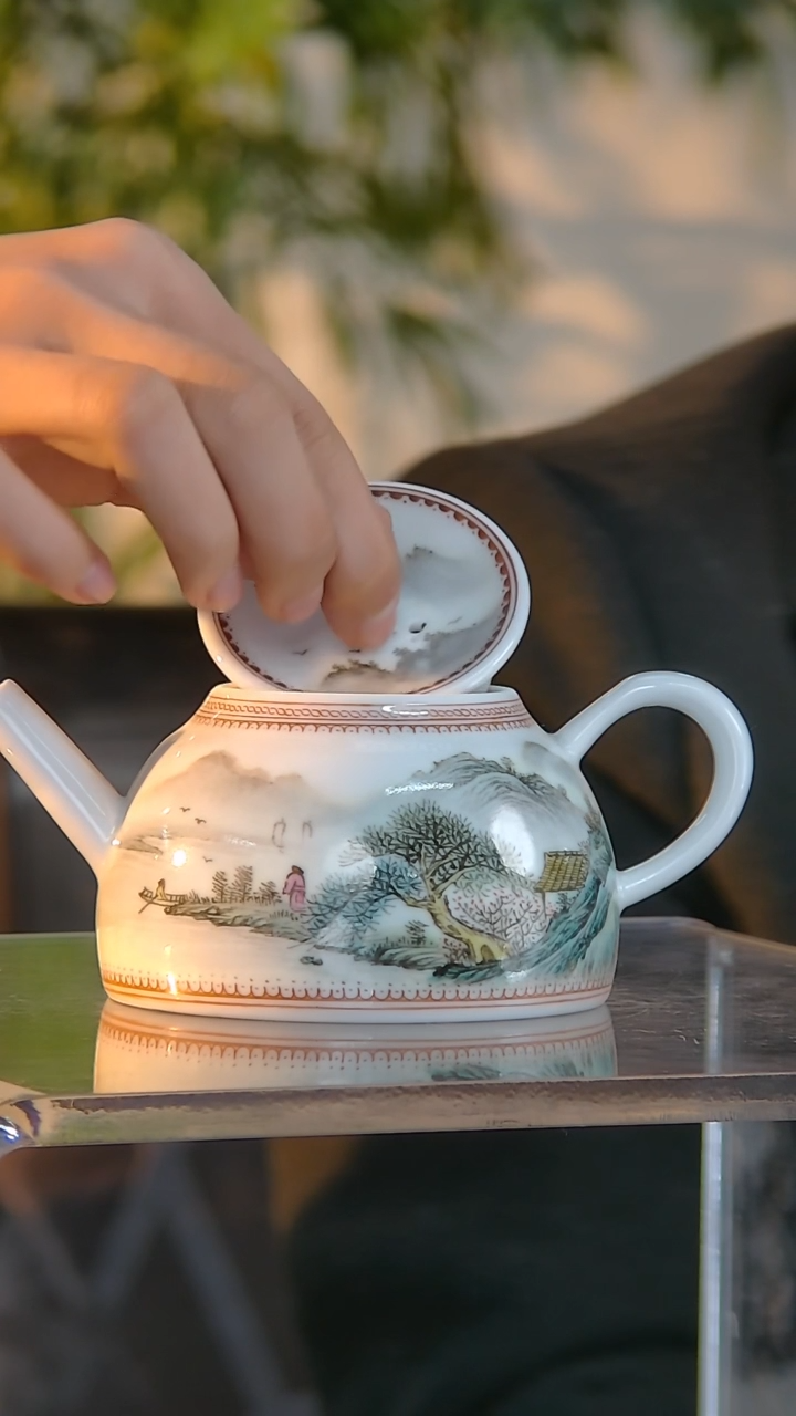 【闪购商品】壶C45【人间瓷画】《金言》