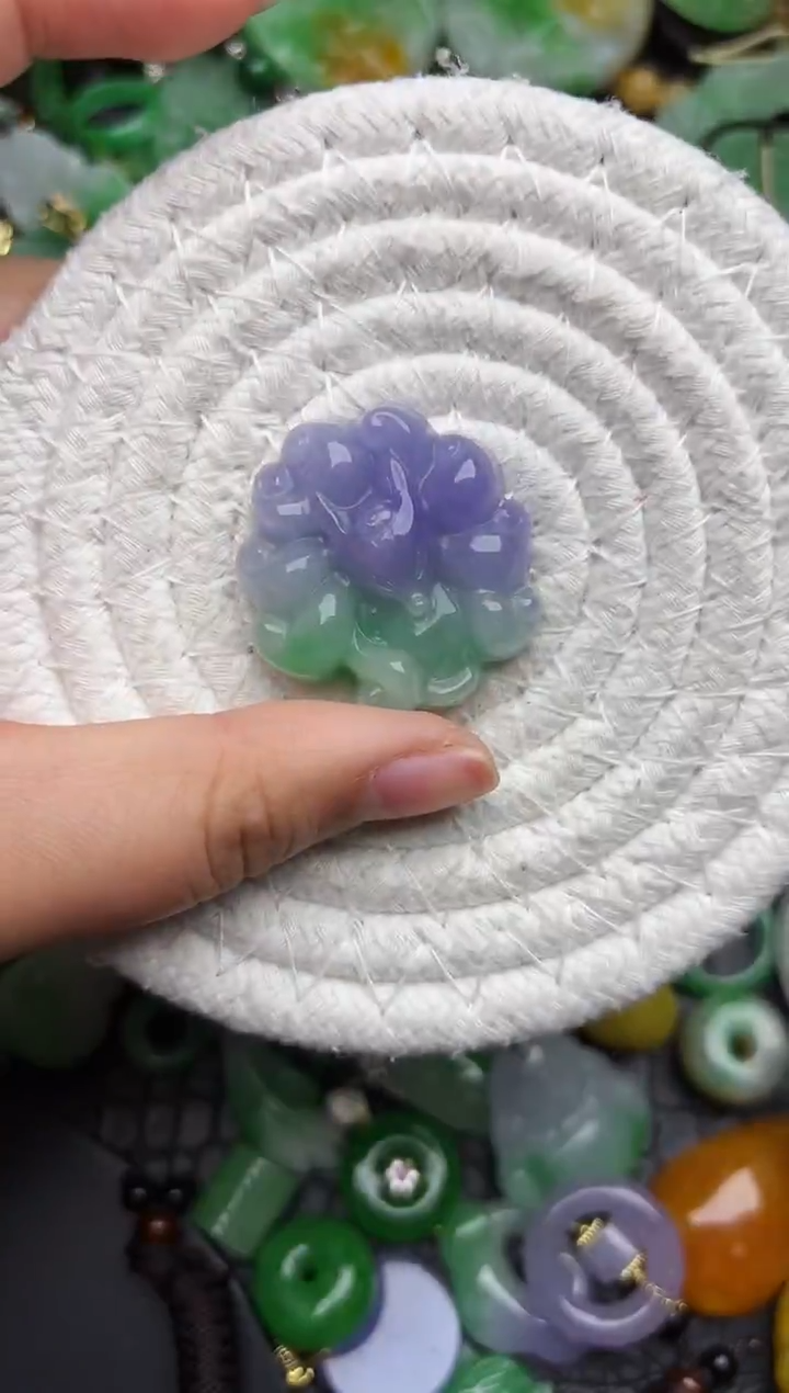 颈饰未镶嵌翡翠缅甸翡翠吊坠