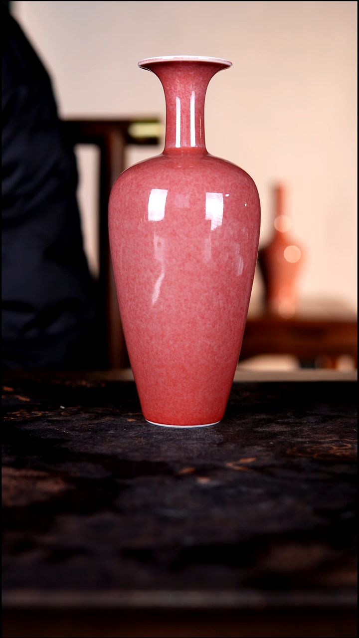 瓶白泥豇豆红陶瓷