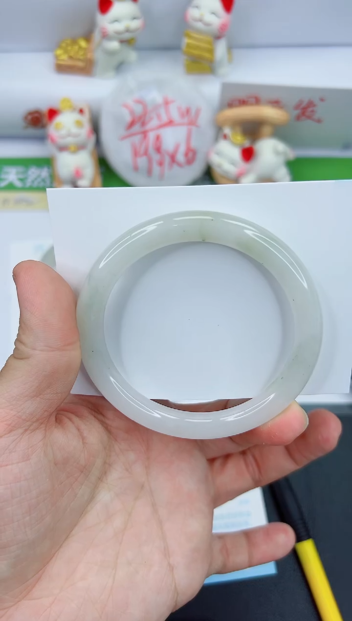 【闪购商品】石英质玉手镯未镶嵌1052-59.3