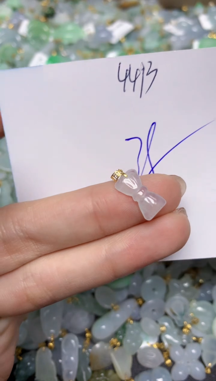 【闪购商品】翡翠颈饰18K金镶嵌天然翡翠A货