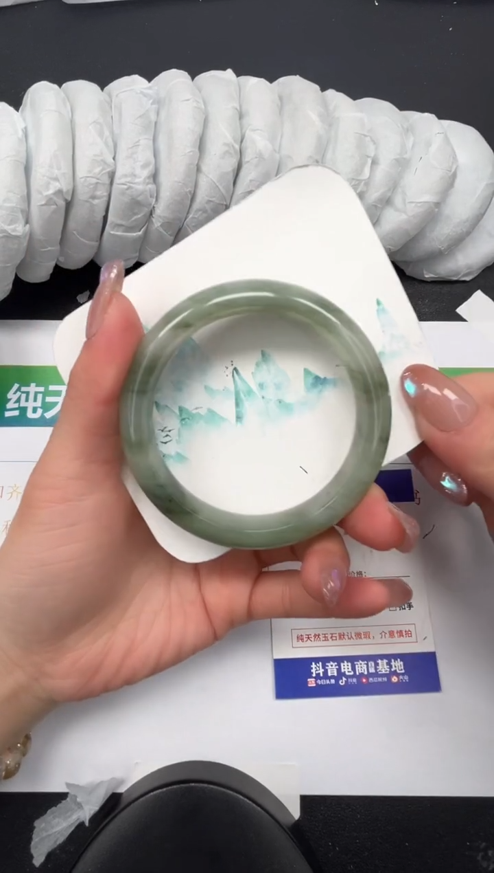 【闪购商品】石英质玉手镯未镶嵌162-56.9