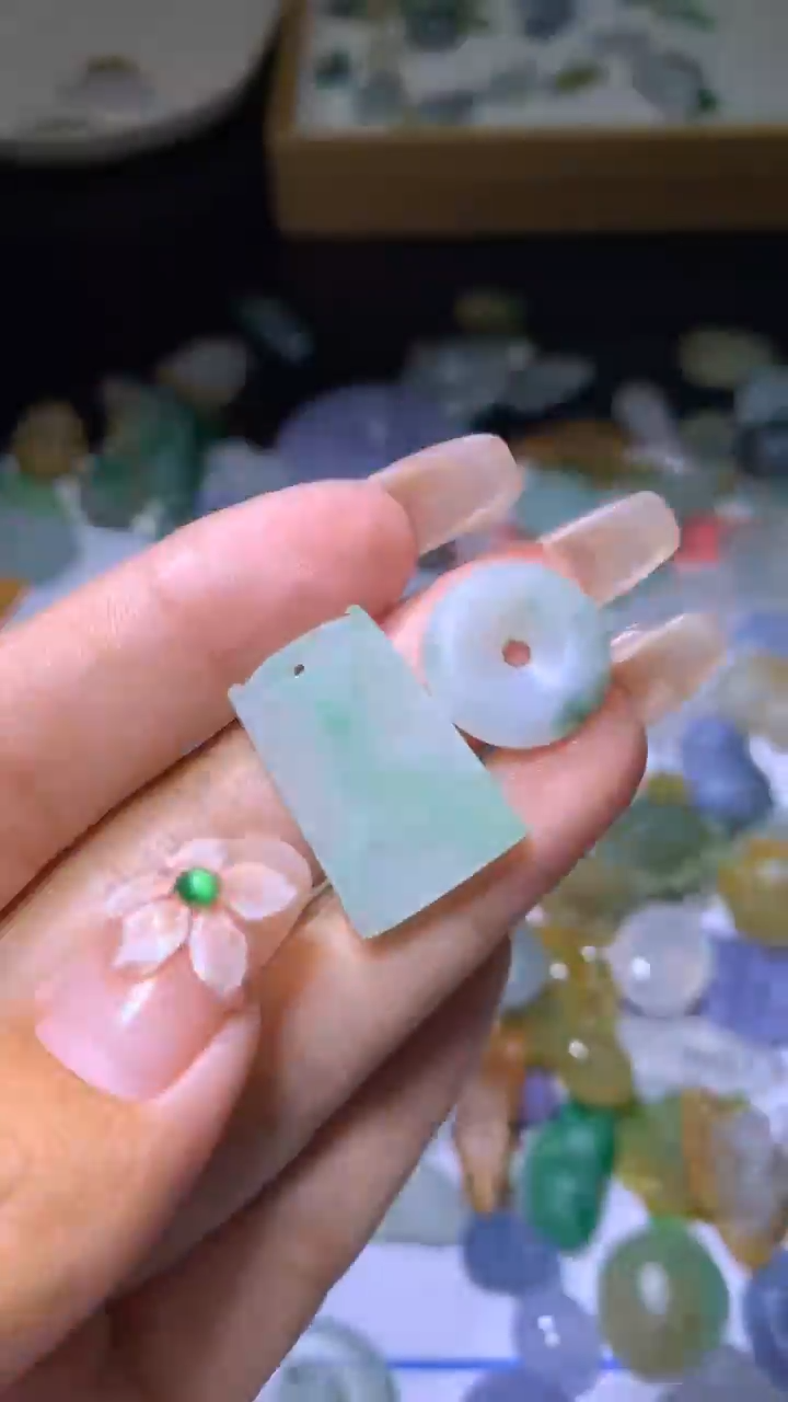 【闪购商品】定制翡翠未镶嵌MJX025950