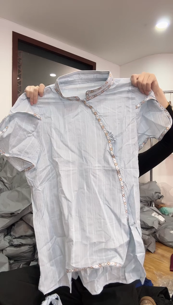 半袖 Xl 130斤以里