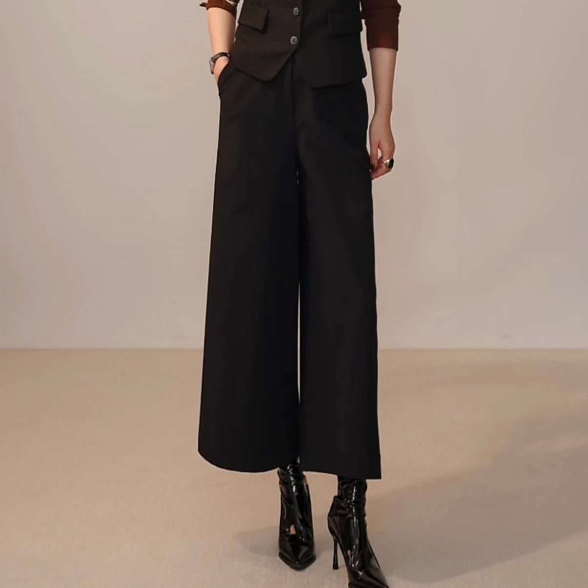 GIRDEAR/哥弟 高腰显瘦黑色经典招牌四面弹阔腿八分裤 110035