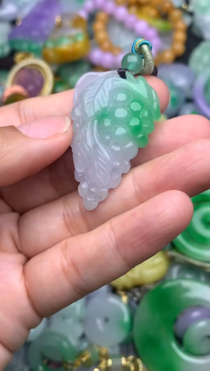 颈饰未镶嵌翡翠缅甸翡翠吊坠