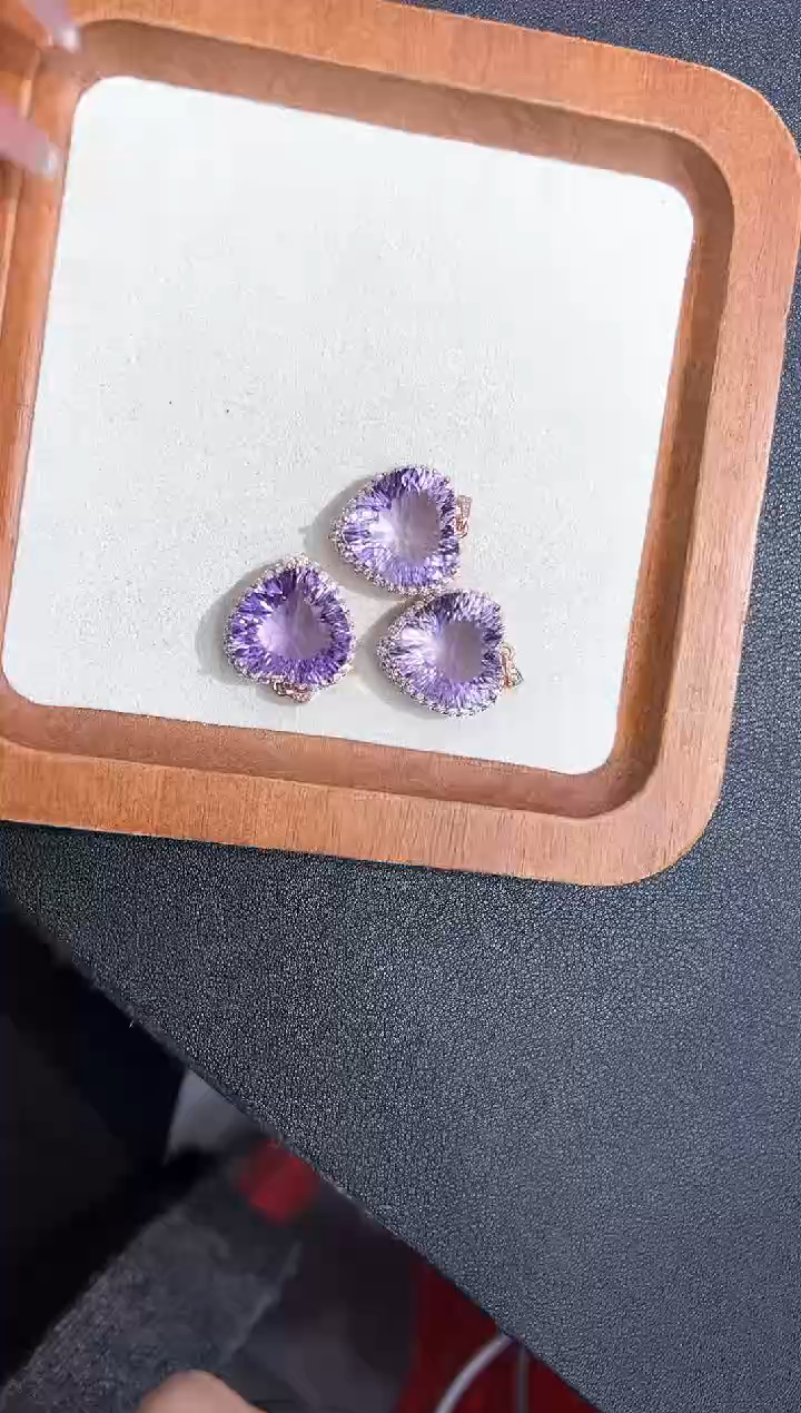 【闪购商品】紫晶吊坠(不含链)银S925镶嵌42F多样性发其一/1个