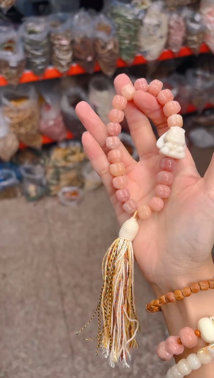 吊坠菩提根/象牙果粉色事事如意手持 兔子