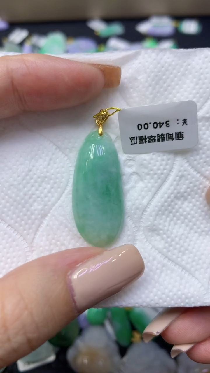 颈饰未镶嵌翡翠天然缅甸翡翠A货