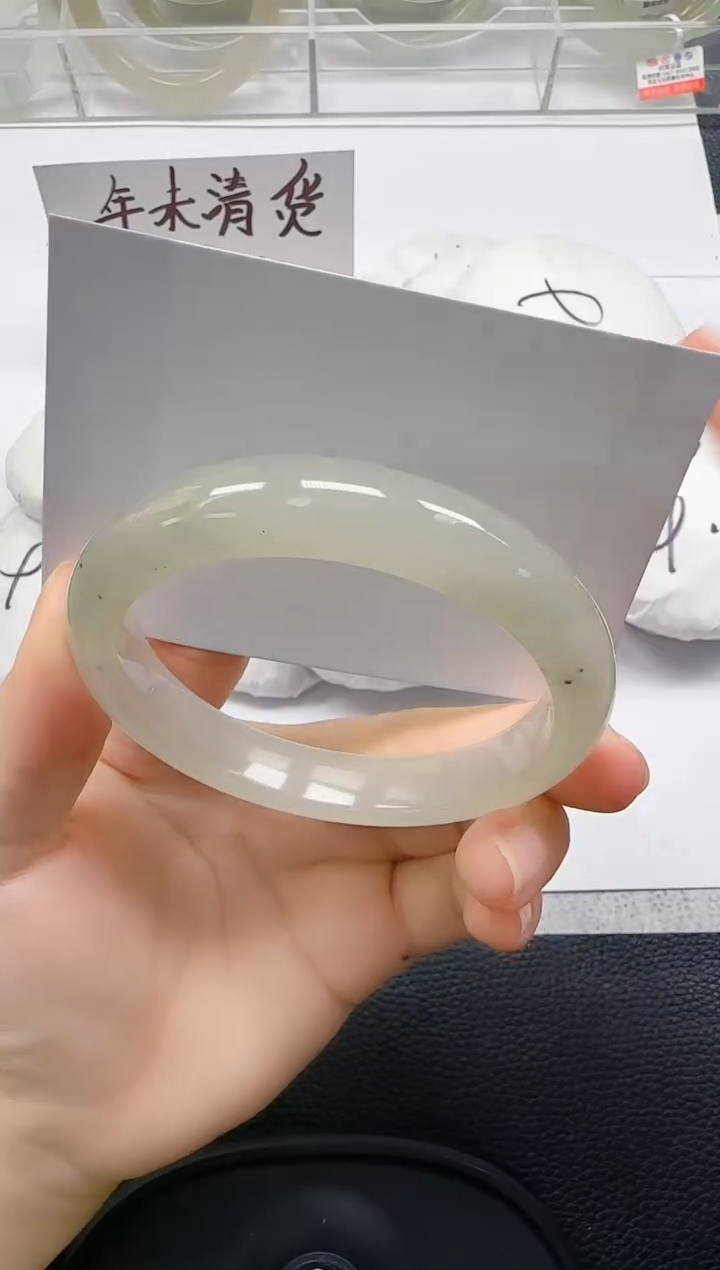 未镶嵌手镯石英岩玉81-58/59