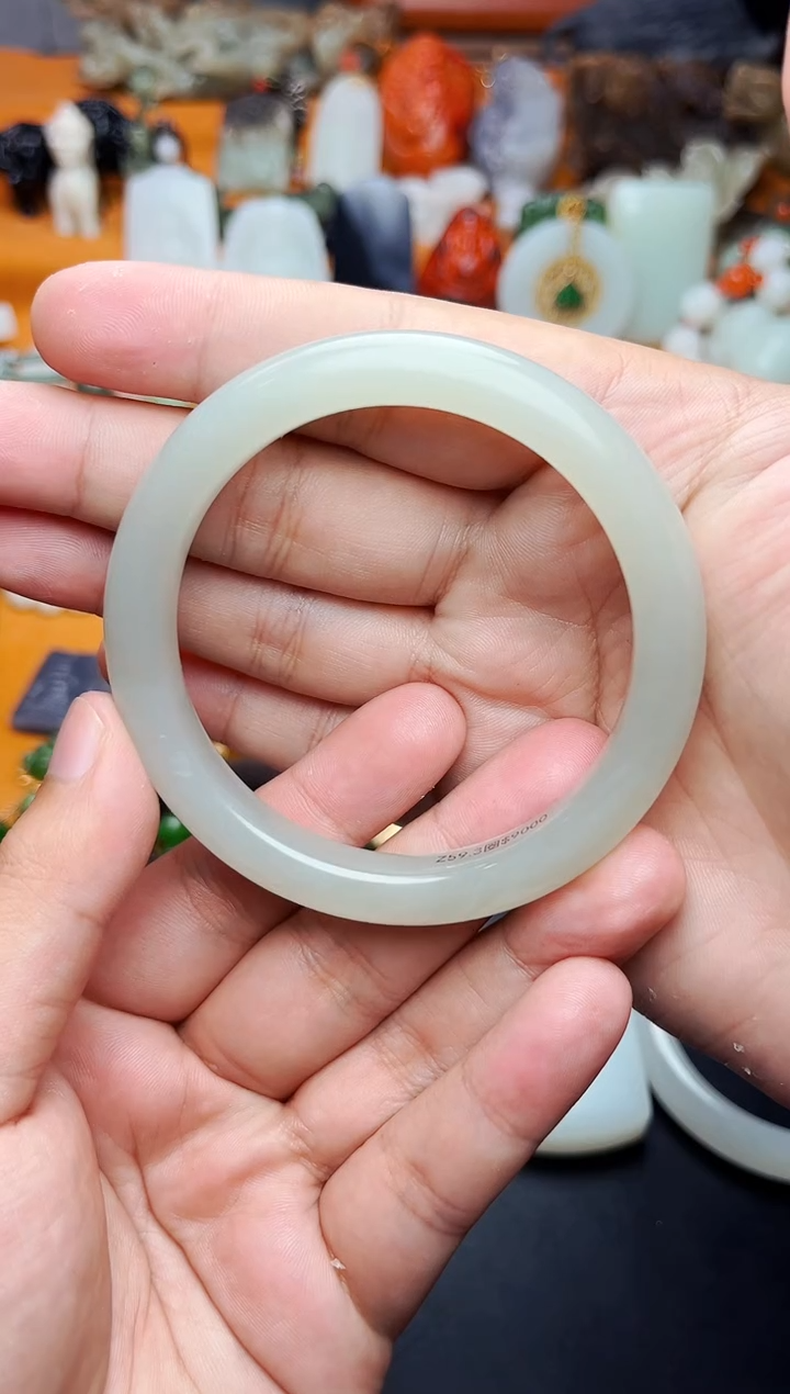 【闪购商品】和田玉手镯未镶嵌59.3圈口01