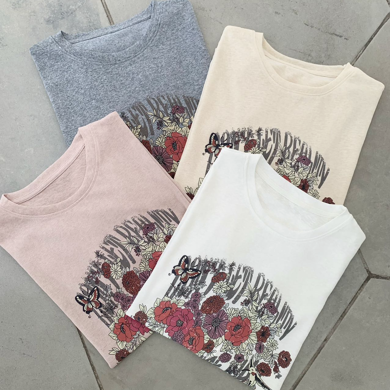【春季新款】女士蝴蝶花朵印花圆领短袖T恤7652