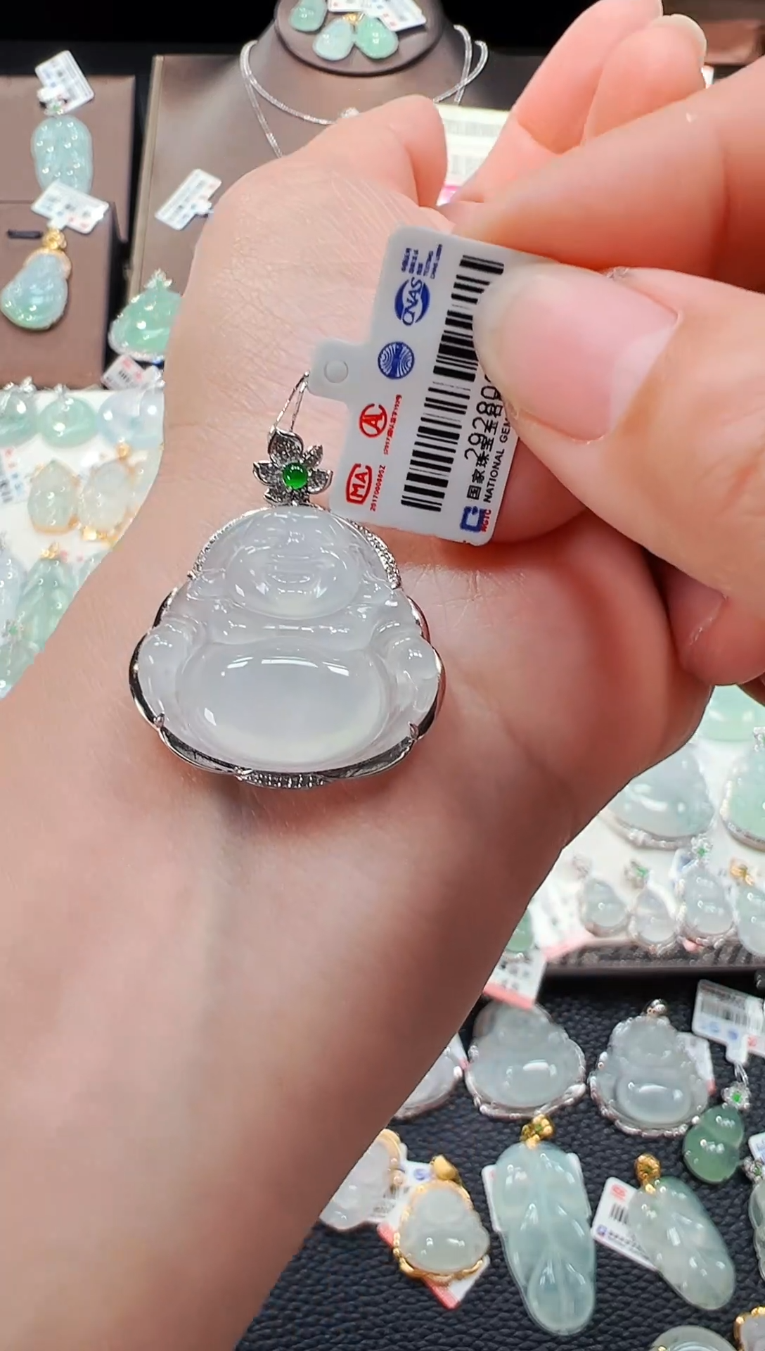 【闪购商品】翡翠吊坠(不含链)18K金镶嵌佛公吊坠790