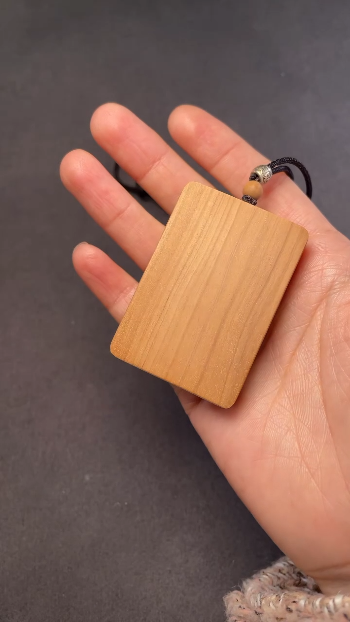 【闪购商品】檀香木无事牌老山檀无事牌