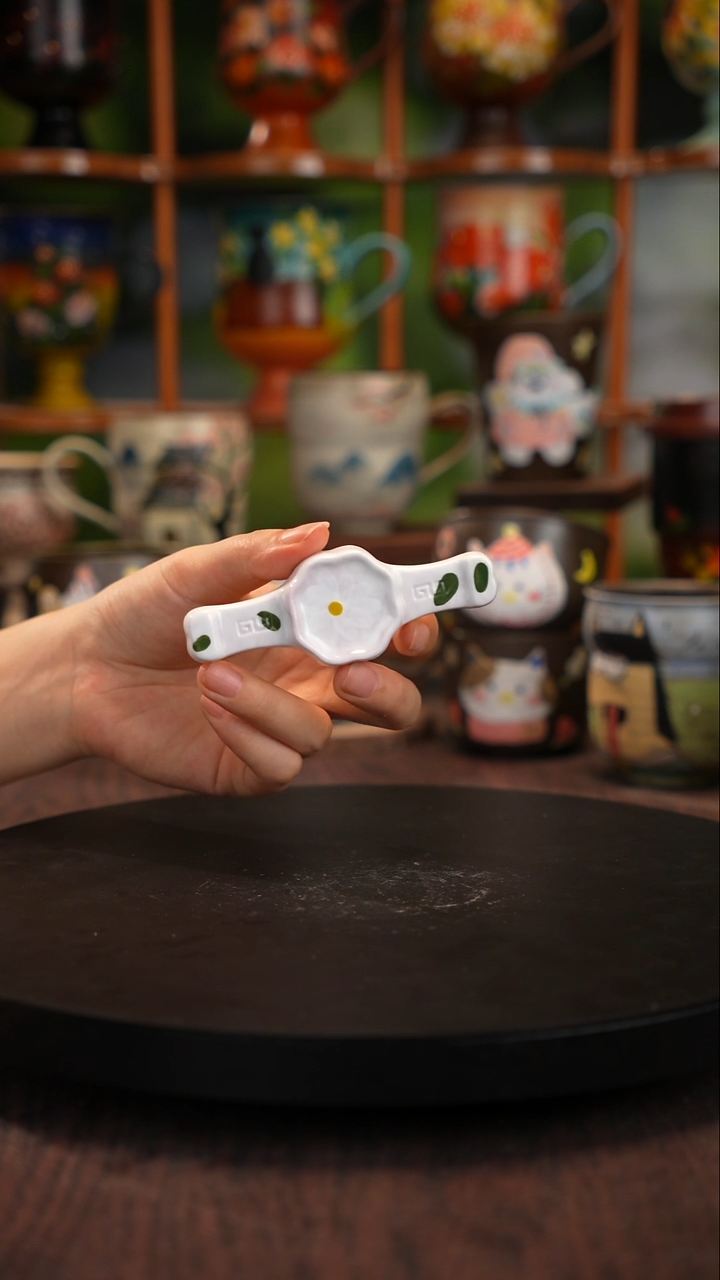 五彩手绘陶瓷笔架