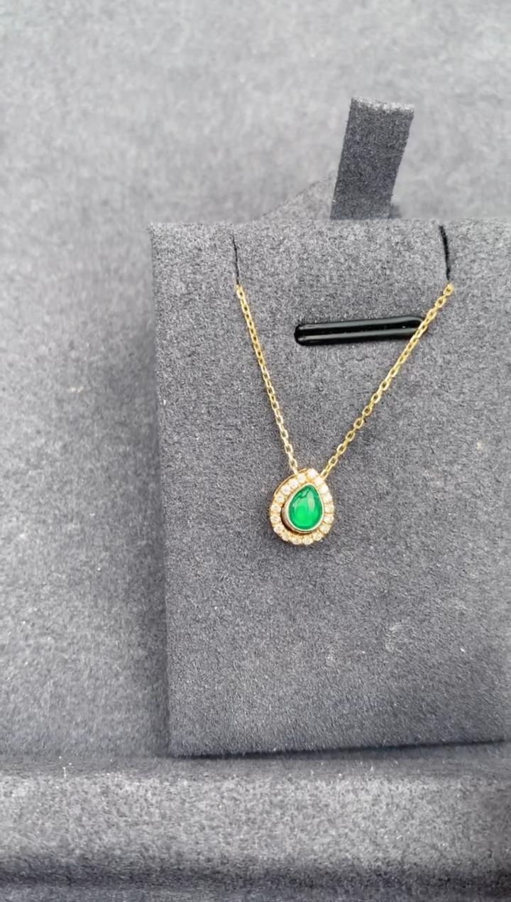 18K金镶嵌颈饰祖母绿祖母绿项链FC