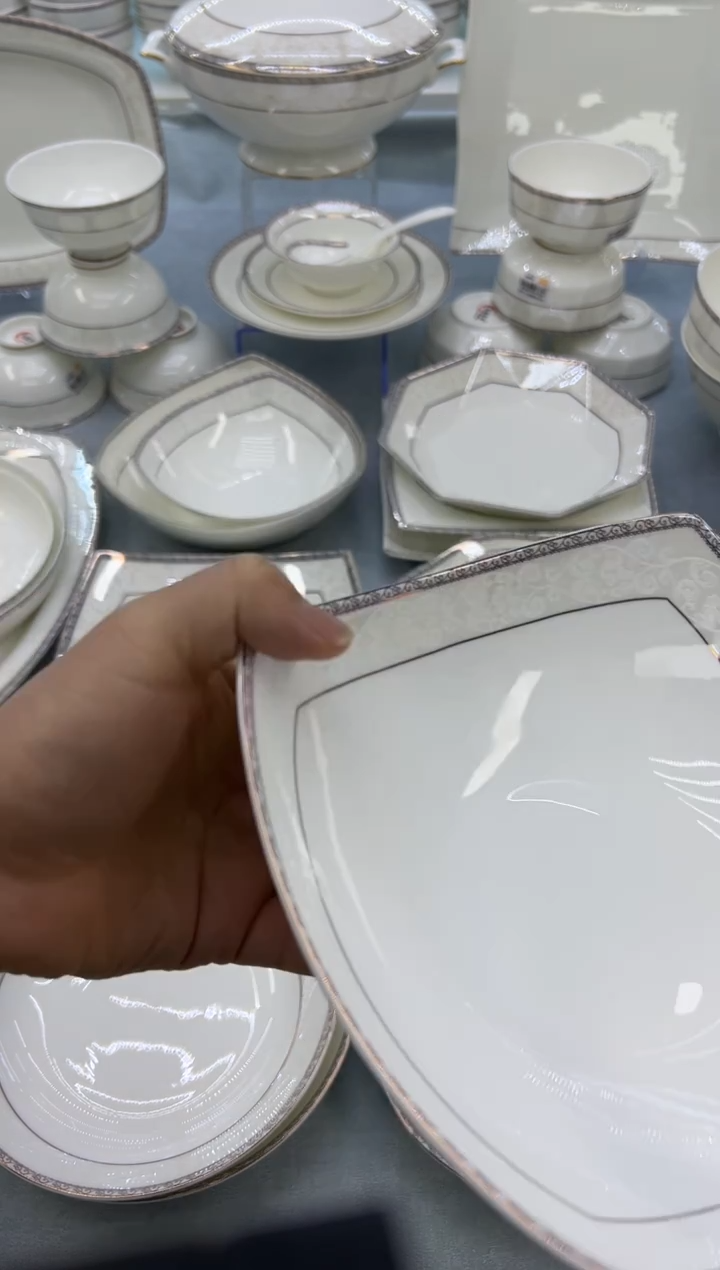 骨瓷玲珑7.5贵龙2个 