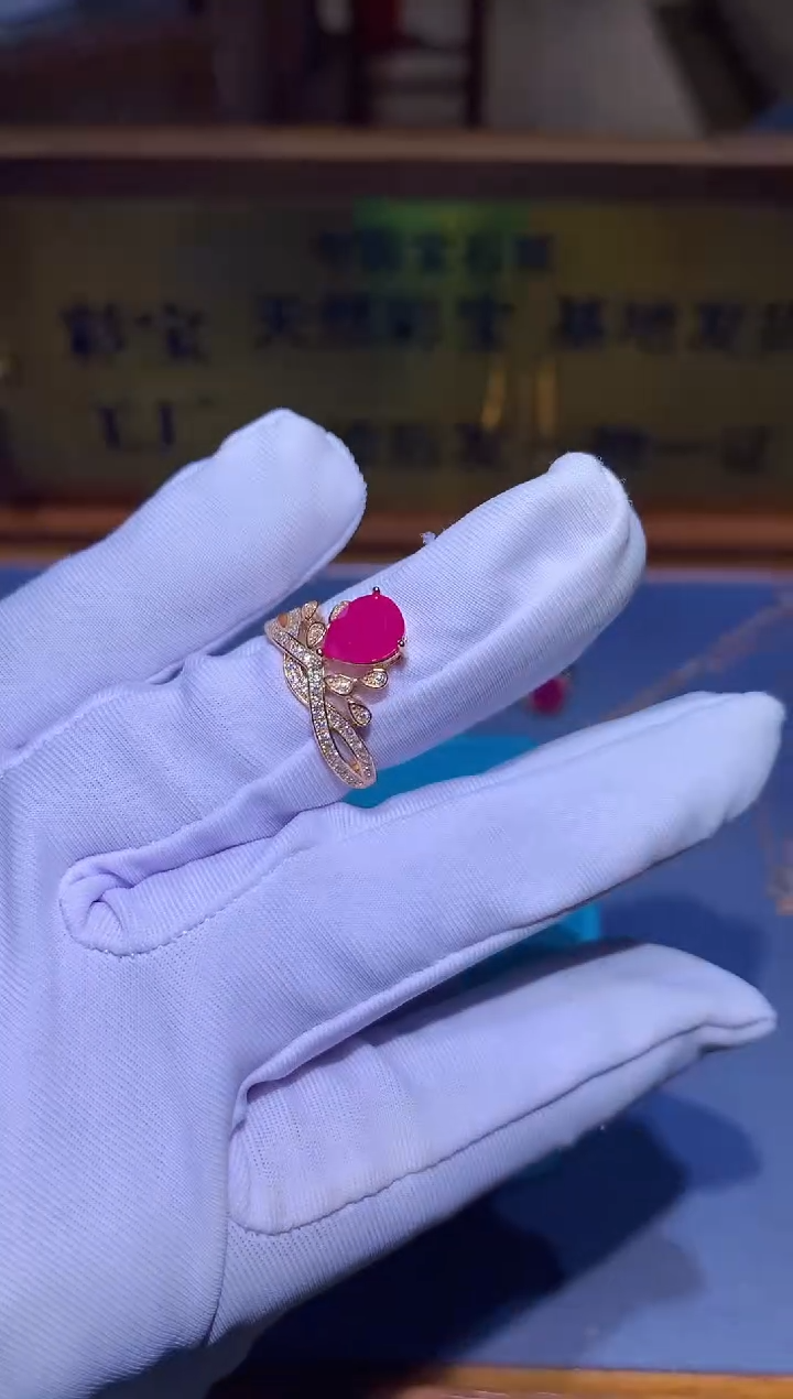 【闪购商品】红宝石戒指银S925镶嵌........