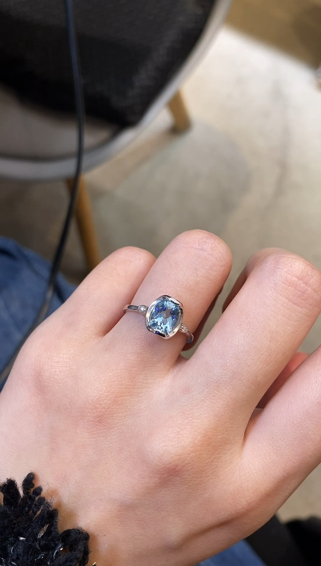 【闪购商品】海蓝宝石戒圈18K金镶嵌 1.07克拉 真钻