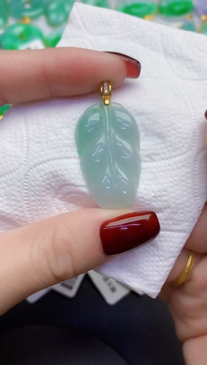 颈饰未镶嵌翡翠缅甸天然翡翠A货