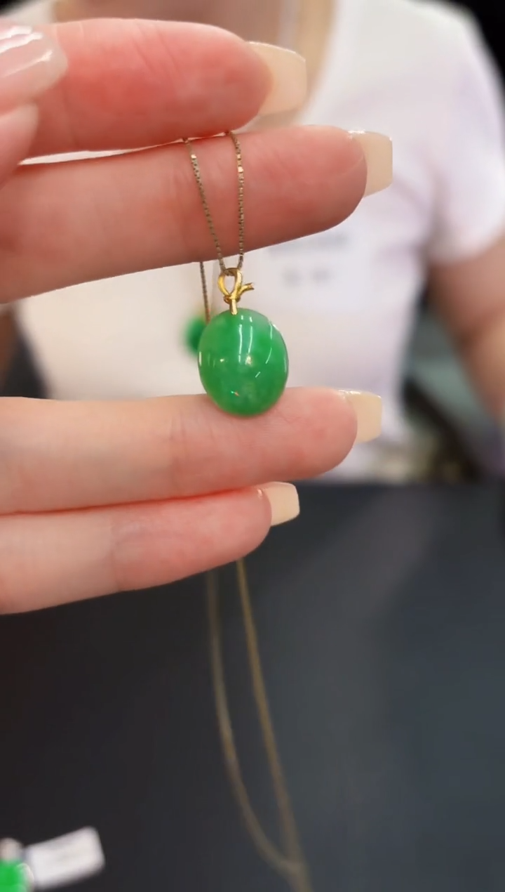 翡翠18K金镶嵌吊坠(不含链)缅料A货/多样性发货/一件