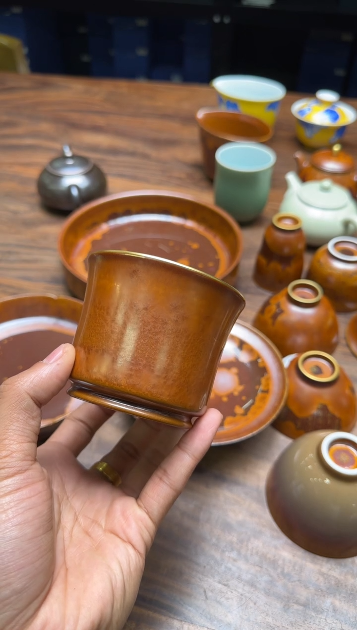 宽**道荣器  木首釉容天杯