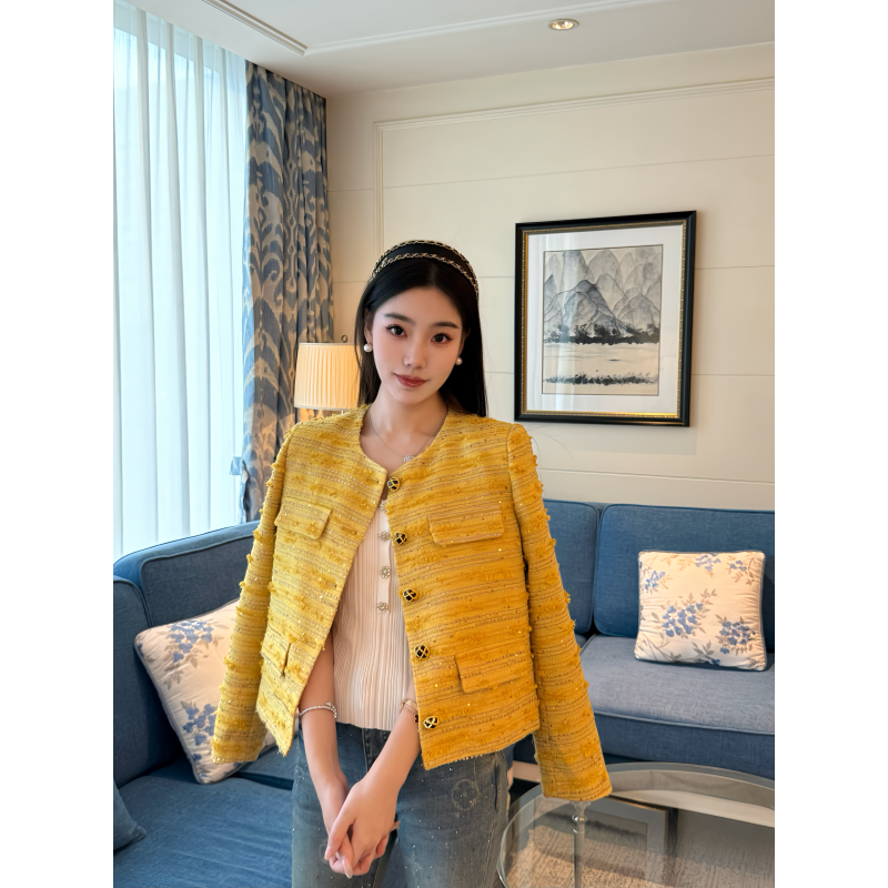 徐开开 金盏花黄/巧克力棕温柔千金新款法式优雅小香金扣亮片外套