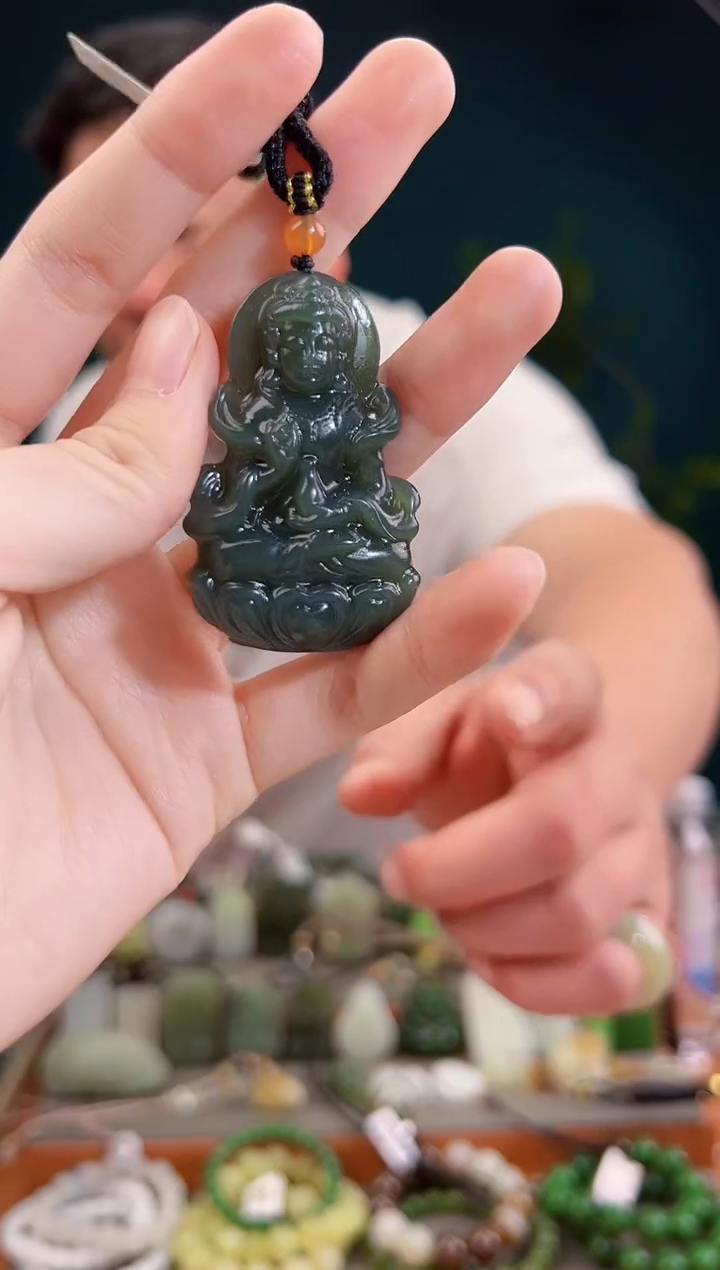 颈饰未镶嵌和田玉一物一证 拍一单发一个