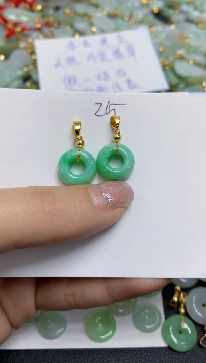 【闪购商品】翡翠颈饰合金天然翡翠A货