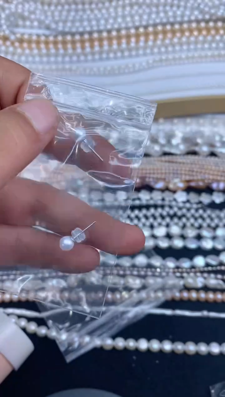 【闪购商品】海水珍珠耳钉银S925镶嵌素钉