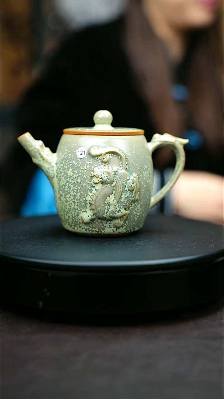 121#原矿钧瓷炉钧釉卧虎藏龙壶
