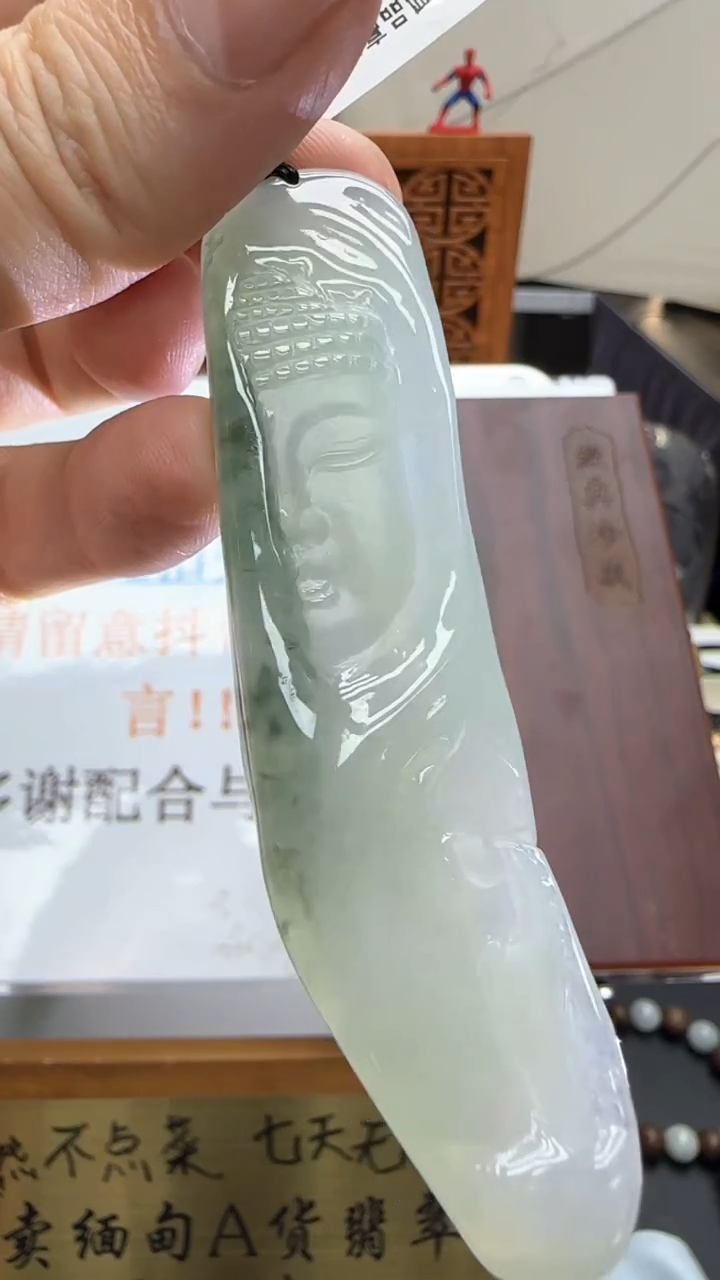 【闪购商品】翡翠挂件未镶嵌国雕谢林工（定制退货扣1000元）