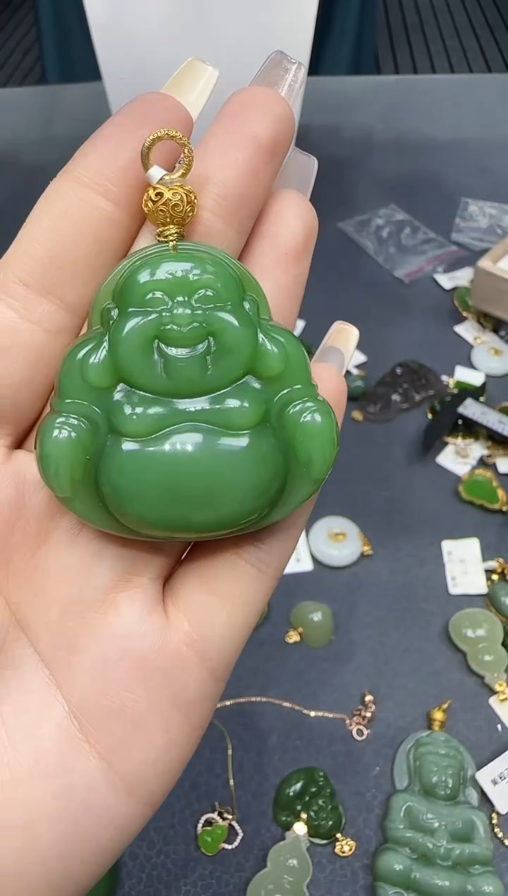 【闪购商品】和田玉挂件18K金镶嵌1