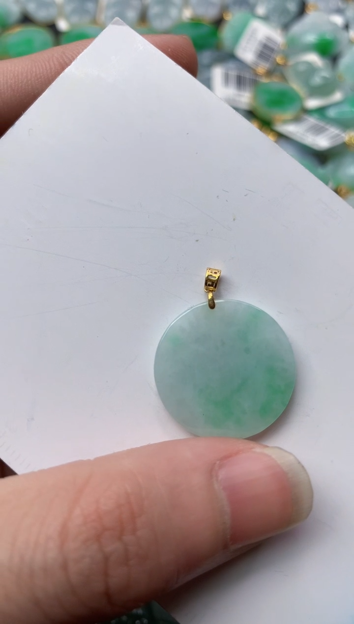 【闪购商品】翡翠颈饰18K金镶嵌9.........