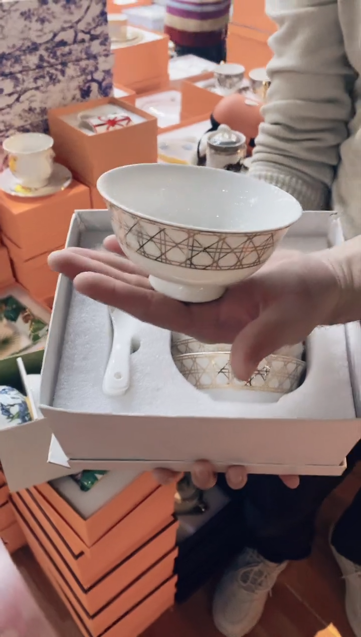 【闪购商品】杯鸿辉家品牌瓷器，京东包邮！